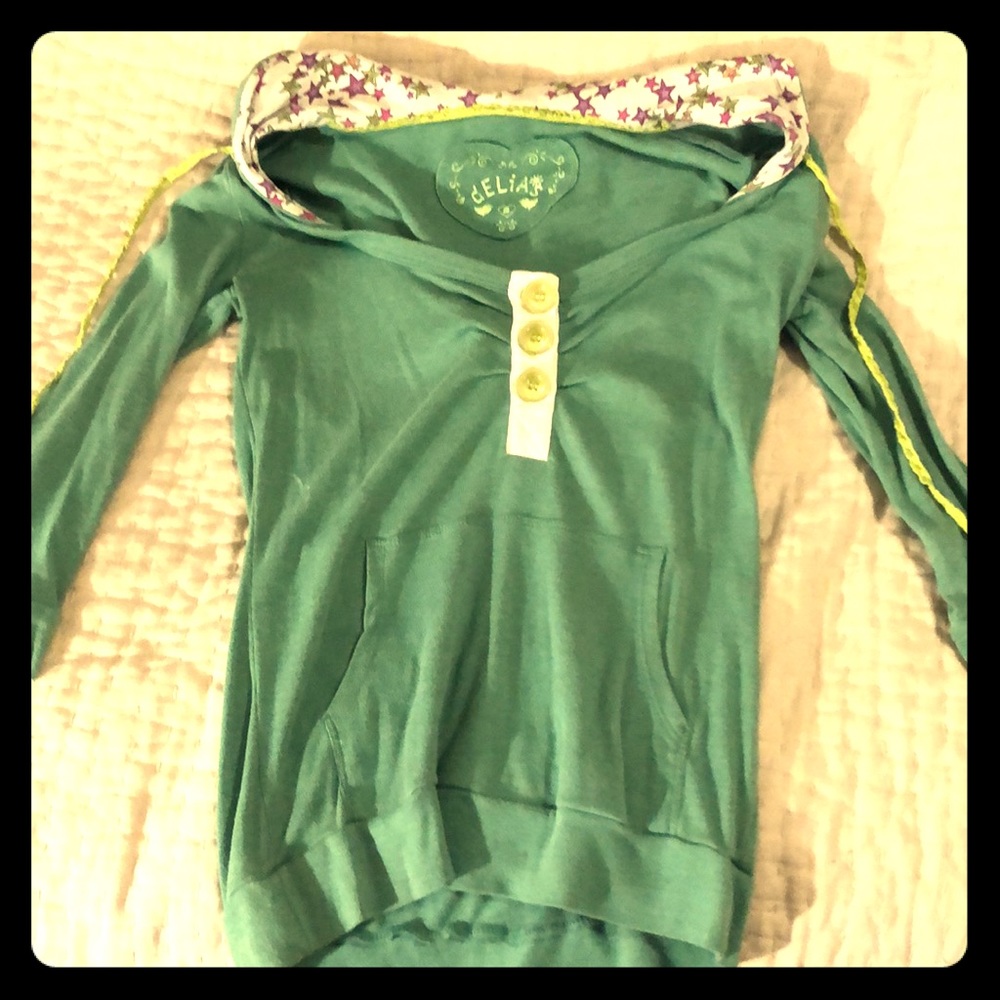 Green long sleeved shirt